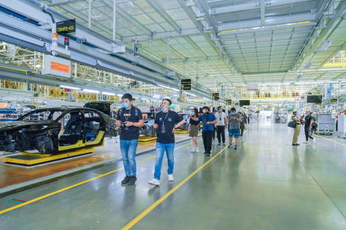 揭秘中國汽車智造 極能探秘 進階之旅 媒體探訪張家口領克工廠
